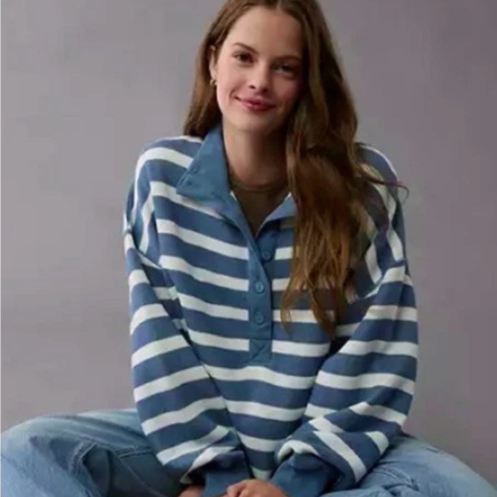 NWOT American Eagle big hug henley sweatshirt size XS